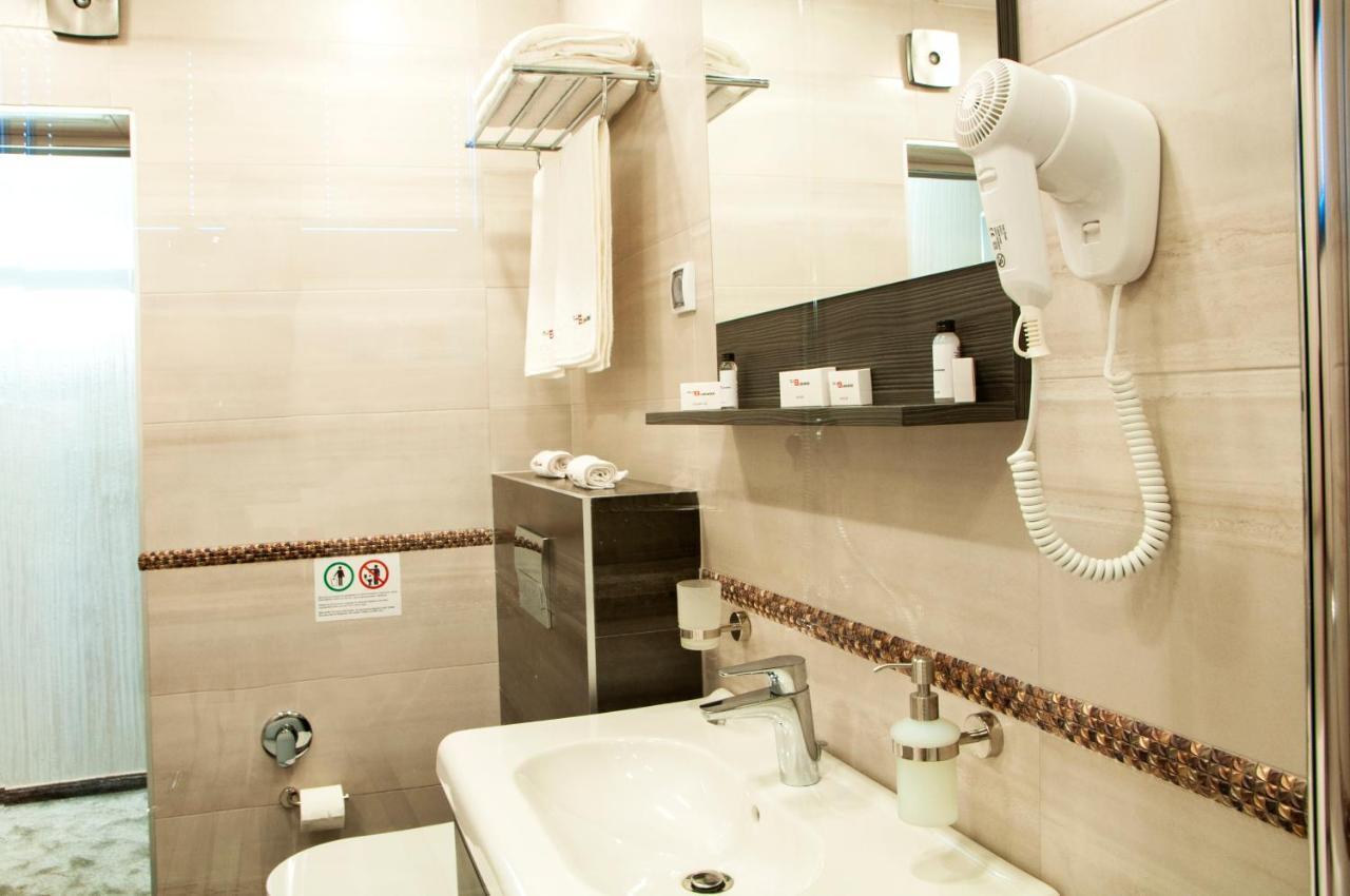 Family Hotel Business Club Šumen Exteriér fotografie