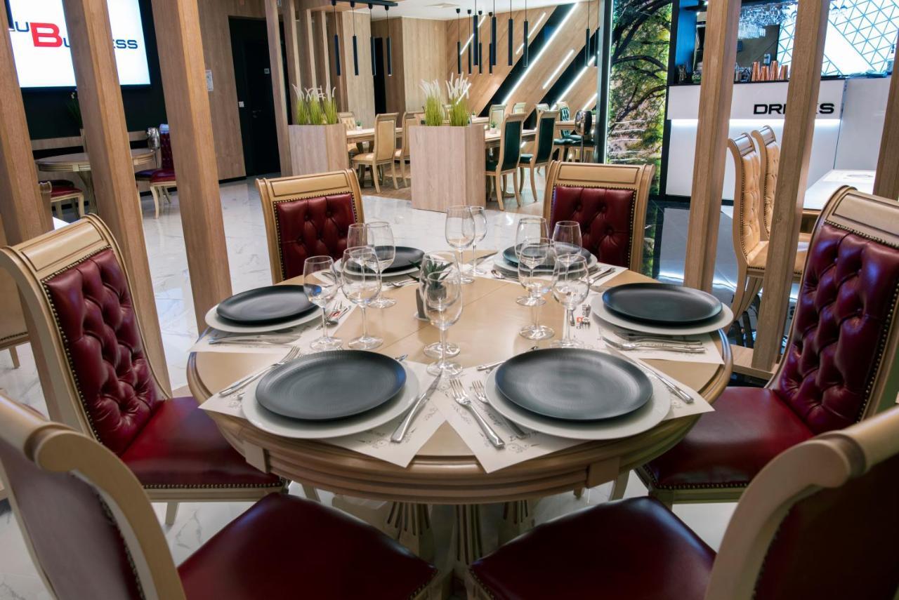 Family Hotel Business Club Šumen Exteriér fotografie
